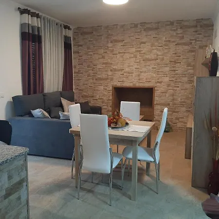 Holiday home Vivienda Rural Madrid Alcazar *